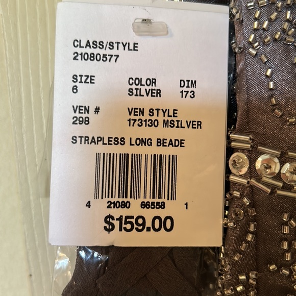 Bridesmaid or prom dress - Picture 4 of 4